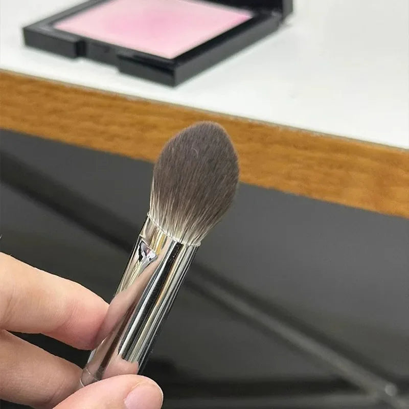 1/2PCS Peach Heart Blusher Brush – kleine flache präzise Bürste für Pulver, Creme & Liquid Blush